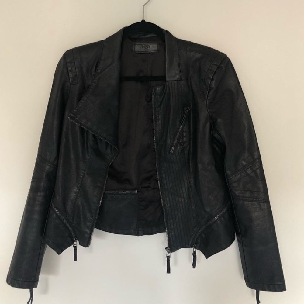 ✨HP✨Faux Leather Jacket✨ - Picture 7 of 10
